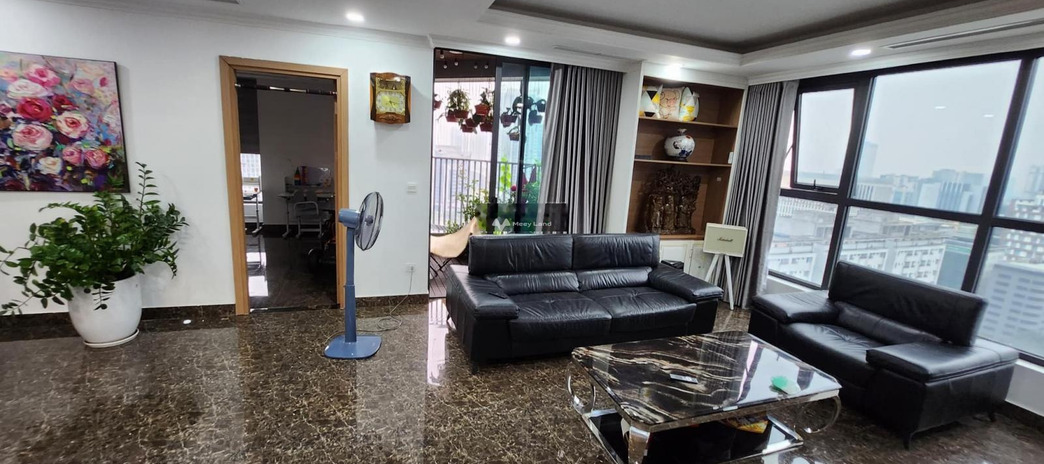 Tại Đống Đa, Hà Nội bán chung cư bán ngay với giá cực mềm 2.45 tỷ, trong căn này thì gồm 2 phòng ngủ, 1 WC không ngập nước