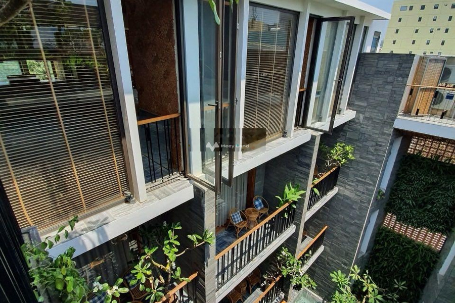 Bán nhà tại Tô Hiến Thành, Đà Nẵng bán ngay với giá vô cùng rẻ 37 tỷ diện tích gồm 280m2, hướng Đông - Bắc tổng quan trong nhà 17 phòng ngủ-01