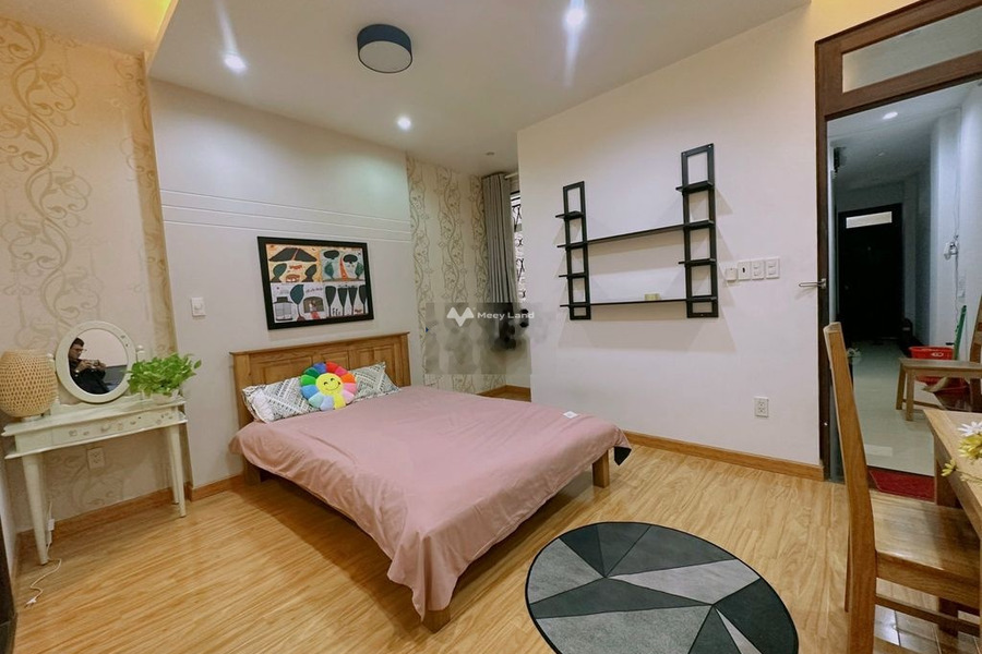 Cho thuê chung cư trong căn hộ nhìn chung gồm có Nội thất đầy đủ vị trí mặt tiền tại Phường 12, Tân Bình giá thuê giao lưu 5 triệu/tháng-01