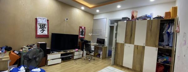Trong căn này có tổng 5 phòng ngủ, cho thuê nhà ở diện tích rộng 65m2 giá thuê hữu nghị 15 triệu/tháng mặt tiền nằm tại Kim Đồng, Giáp Bát-02