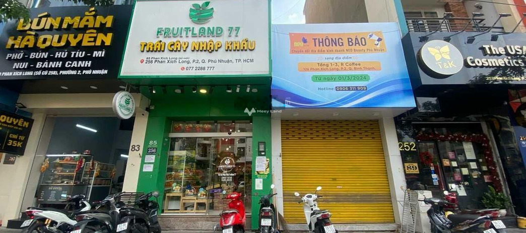 Cho thuê nhà vị trí ở Phan Xích Long, Phú Nhuận, thuê ngay với giá siêu rẻ từ 29 triệu/tháng diện tích khoảng là 64m2