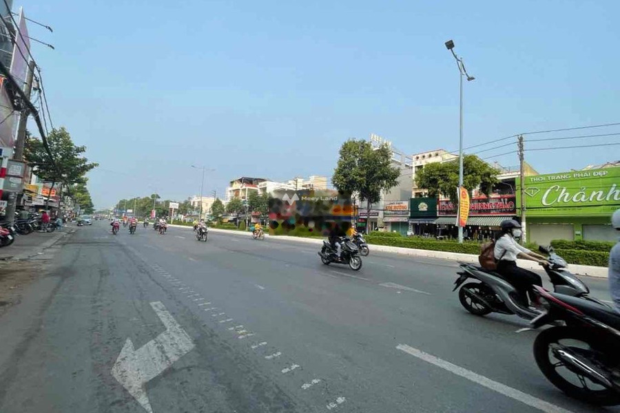 Ở Xuân Khánh, Ninh Kiều, bán nhà, giá bán đề xuất 32 tỷ diện tích chuẩn 300m2, tổng quan gồm tổng cộng 4 PN liên hệ chính chủ-01