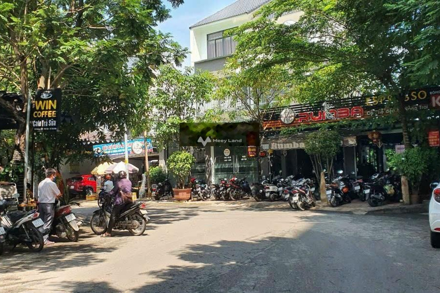 Ở Phú Hữu, Hồ Chí Minh bán đất 6.6 tỷ, hướng Nam với diện tích thực 120m2-01