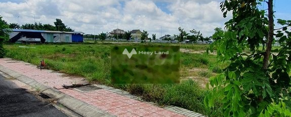 Tại Nguyễn Hữu Thọ, Phường 3 bán đất giá siêu rẻ từ 660 triệu diện tích chung 100m2-02