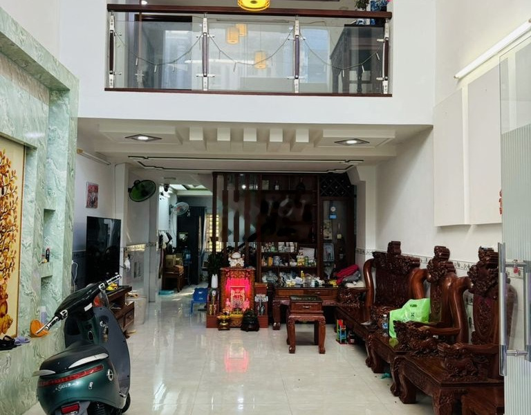 Nhà 3 tầng đẹp HXH Phan Huy Ích, DT: 4x15m chỉ 4,98 tỷ TL -01