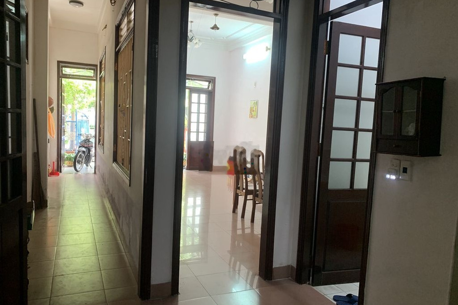 Cho thuê nhà 3 tầng đường Nguyễn Thông gần cầu Rồng, Sơn Trà -01