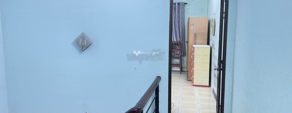 Nằm ở Phường 7, Hồ Chí Minh, cho thuê nhà, thuê ngay với giá rẻ bất ngờ 20 triệu/tháng diện tích chuẩn là 64m2, nhà này có 3 phòng ngủ giá siêu rẻ-03