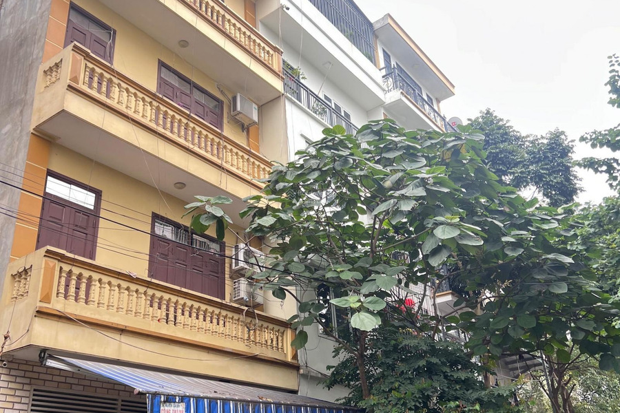 Ngôi nhà này gồm 4 PN, bán nhà ở có diện tích gồm 73m2 bán ngay với giá thỏa thuận chỉ 8.3 tỷ vị trí ngay ở Văn Quán, Hà Nội-01