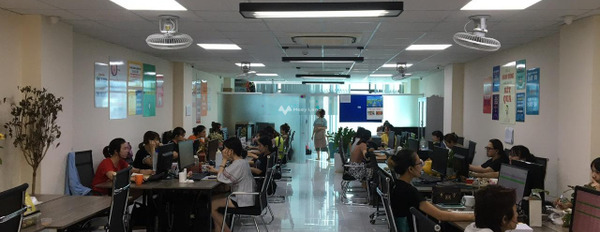 Vị trí trung tâm Nguyễn Văn Cừ, Hà Nội cho thuê sàn văn phòng có diện tích gồm 100m2-02
