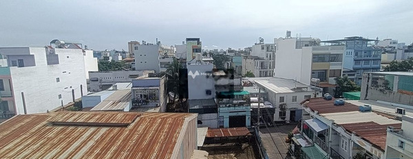 Diện tích chuẩn 93m2 bán nhà vị trí mặt tiền nằm ngay Bình Hưng Hòa, Hồ Chí Minh căn này bao gồm 5 PN 6 WC liên hệ trực tiếp để được tư vấn-02