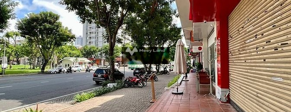 Bán shophouse 33 tỷ diện tích 120m2 vị trí cực kì thuận lợi ngay tại Tân Phong, Quận 7 vui lòng liên hệ để xem trực tiếp-03