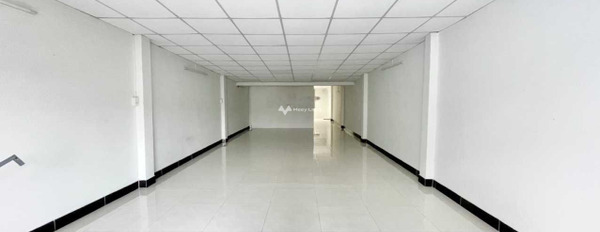 Nhà 2 PN cho thuê nhà ở diện tích gồm 120m2 giá thuê cực sốc chỉ 35 triệu/tháng vị trí đặt ở Phạm Hùng, Hồ Chí Minh-02