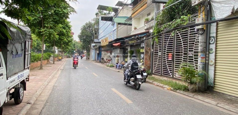 Bán nhà bán ngay với giá công khai chỉ 4.5 tỷ diện tích chuẩn 40m2 ngay tại Bồ Đề, Hà Nội