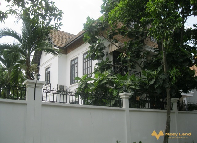 Bán khuôn villa Thảo Điền Compound, diện tích 360m2