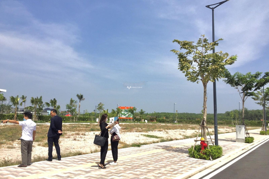 Ngay Hưng Long, Chơn Thành bán đất 950 triệu, hướng Đông Nam có diện tích là 85m2-01