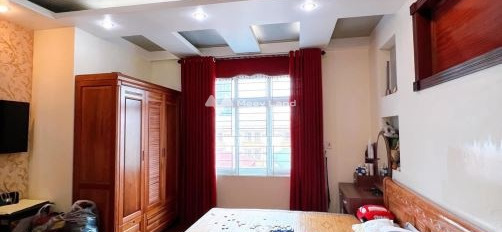 5 phòng ngủ, bán biệt thự, bán ngay với giá phải chăng từ 18.5 tỷ với diện tích tiêu chuẩn 162m2 tọa lạc gần Nguyễn Văn Lộc, Mộ Lao-02
