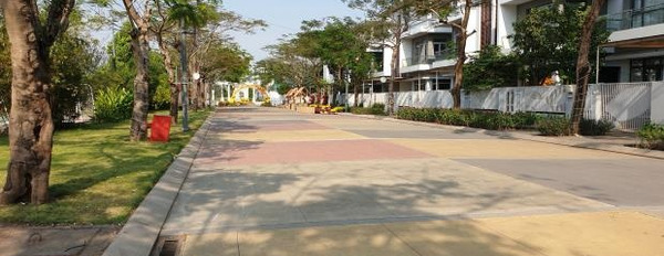 Bán biệt thự vị trí trung tâm Đường Nguyễn Thị Định, Quận 2 giá bất ngờ chỉ 9.7 tỷ diện tích rộng lớn 100m2, trong nhà tổng quan gồm 5 PN-03