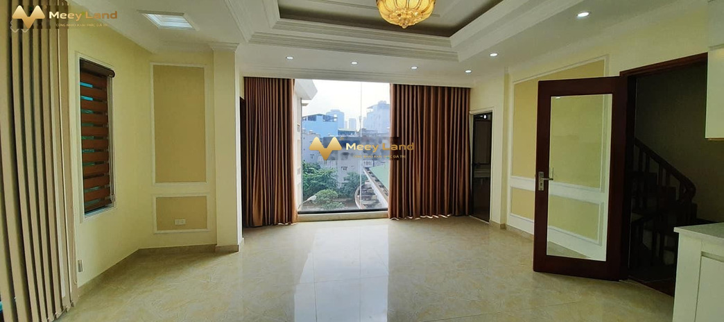Giá 11.2 tỷ bán nhà có diện tích chung 125m2 mặt tiền tọa lạc tại Nguyễn Xiển, Hà Nội nhà bao gồm 10 phòng ngủ, 4 WC giá tốt nhất