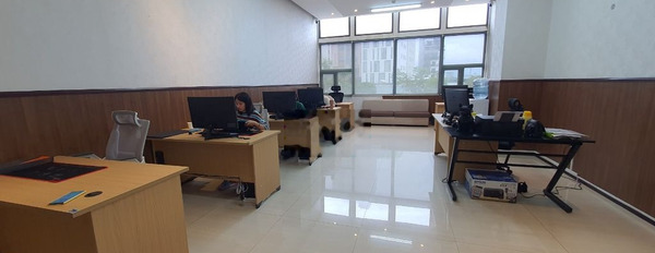 Cho thuê văn phòng 70m2 đường Lê Văn Quý -02