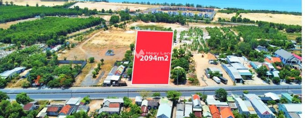 Mặt tiền tọa lạc gần Phú Lộc, Thừa Thiên Huế bán đất giá bán hấp dẫn từ 18.43 tỷ Diện tích đất 2094m2, đường giao thông 32 m-02