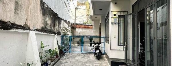Cho thuê nhà vị trí ở Phường 10, Phú Nhuận, thuê ngay với giá thỏa thuận 18 triệu/tháng Diện tích nền 60m2, tổng quan bên trong nhà 3 phòng ngủ-02