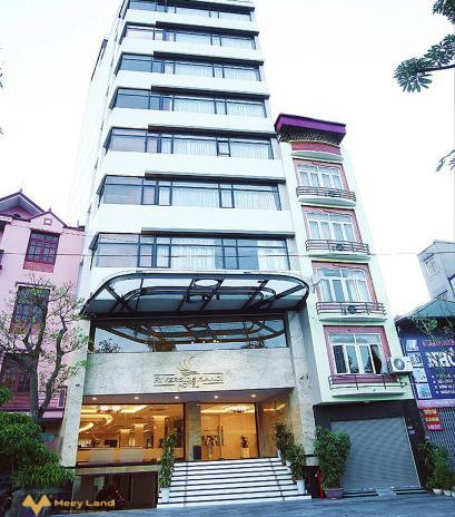 Bán khách sạn Trần Quốc Hoàn 22 tỷ 75m2, 9 tầng, mặt tiền 5,8m kinh doanh đỉnh quận Cầu Giấy