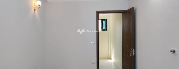 Nhà gồm 3 PN, bán nhà ở có diện tích chung 30m2 bán ngay với giá hữu nghị 2.9 tỷ vị trí đẹp tọa lạc ở Tây Mỗ, Nam Từ Liêm với đường chính 3 m-02