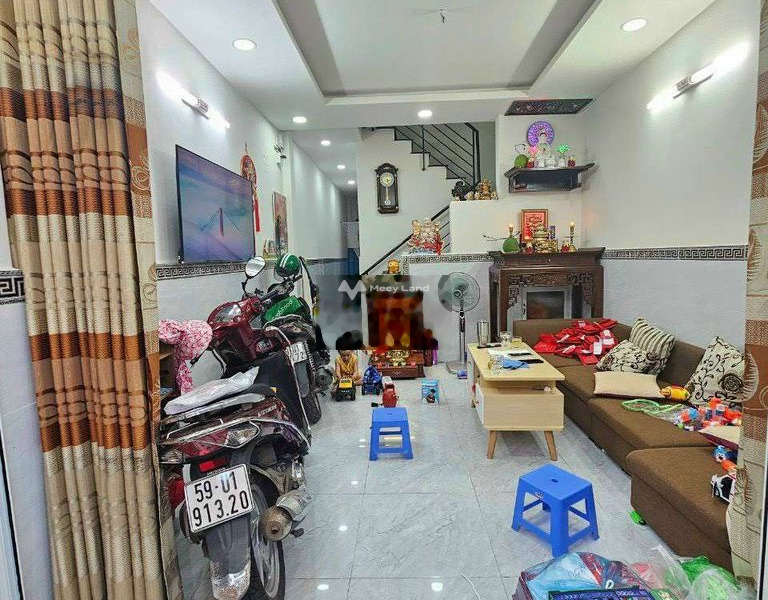 Vị trí đặt tọa lạc trên Phường 12, Hồ Chí Minh bán nhà giá bán chốt nhanh chỉ 3.73 tỷ ngôi nhà này bao gồm 3 phòng ngủ 2 WC-01
