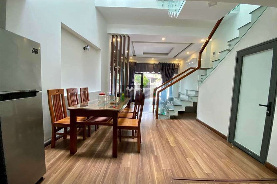 Cần cho thuê nhà ở tọa lạc gần Võ Văn Kiệt, Đà Nẵng, thuê ngay với giá thực tế 12 triệu/tháng có diện tích chính 82m2 thuận tiện đi lại-01