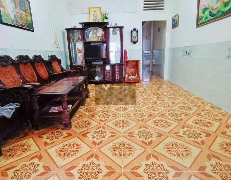 Có diện tích 120m2 bán nhà vị trí thuận lợi Hồ Trung Thành, Bình Thủy tổng quan bên trong nhà gồm 2 phòng ngủ 1 WC cảm ơn đã xem tin-01