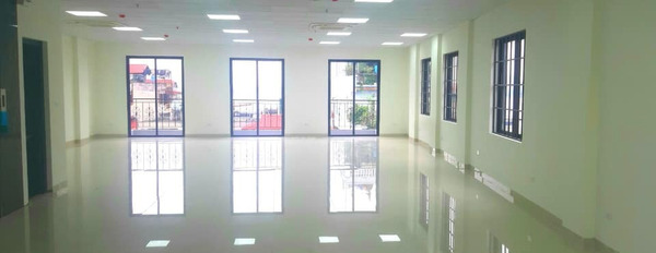 Cho thuê văn phòng tòa nhà hiện đại 150m2 tại mặt phố Lạc Long Quân, Tây Hồ , Hà Nội-02