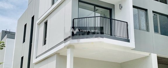 Cho thuê nhà có một diện tích là 80m2 mặt tiền nằm ngay Tân Phước Khánh, Tân Uyên giá thuê ngay chỉ 25 triệu/tháng-02