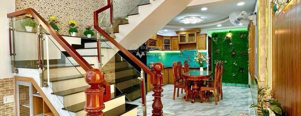 Nằm tại Hòa Hảo, Hồ Chí Minh, bán nhà, bán ngay với giá đề xuất từ 3.75 tỷ có diện tích chung 58.05m2, trong căn này có tổng 3 PN cảm ơn đã xem tin.-03