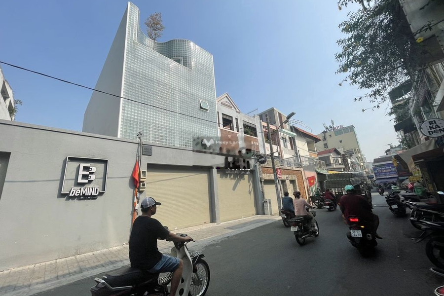 Ở tại Trần Khánh Dư, Tân Định, bán nhà, bán ngay với giá chỉ 66 tỷ có diện tích chung 202m2, căn này gồm 5 phòng ngủ vị trí thuận lợi-01