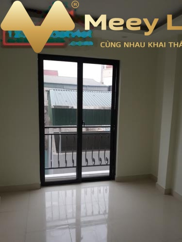 Bán nhà vị trí mặt tiền tọa lạc gần Linh Đường, Hoàng Mai giá bán khởi đầu 2.45 tỷ có dt chung 35 m2 căn này có tổng 3 PN-01