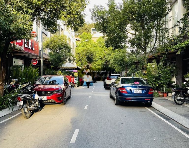 Vị trí đẹp ngay trên Quận 10, Hồ Chí Minh cho thuê nhà giá thuê gốc chỉ 39 triệu/tháng, căn nhà gồm tổng cộng 5 PN-01