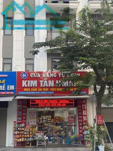 Cạn kiệt tài chính bán nhà nằm ngay Kim Tân, Lào Cai giá bán cực sốc 4.8 tỷ có diện tích gồm 100m2 ở lâu dài-01