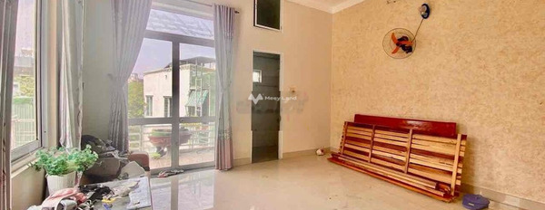 Diện tích rộng là 70m2, cho thuê nhà ở Bên trong Hải Châu, Đà Nẵng, hướng Đông Nam, tổng quan bên trong ngôi nhà 3 PN, 2 WC sổ hồng chính chủ-03