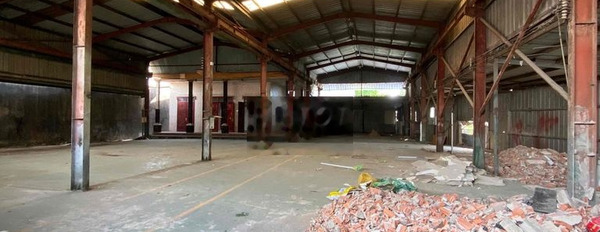 Cho thuê xưởng 900m2 giá 35 triệu -02