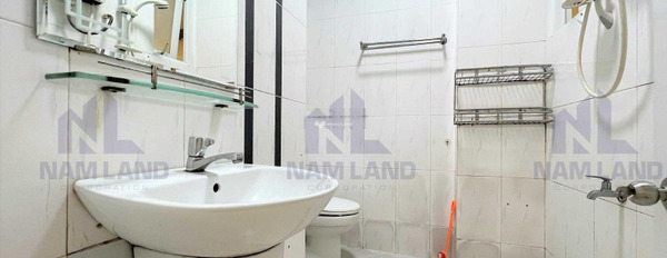 Nhà có tổng cộng 4 phòng ngủ, cho thuê nhà ở diện tích khoảng là 72m2 thuê ngay với giá rẻ bất ngờ 18 triệu/tháng vị trí ngay Quận 2, Hồ Chí Minh-03