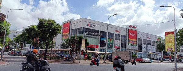 Vị trí đẹp gần Quận 7, Hồ Chí Minh cho thuê nhà thuê ngay với giá mong muốn chỉ 48 triệu/tháng, trong căn này bao gồm 8 PN, 5 WC-02