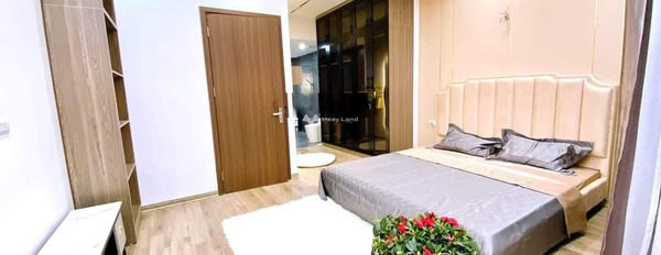 Bán căn nhà ngay tại Yên Sở, Hà Nội giá bán công khai chỉ 5.1 tỷ diện tích chuẩn 52m2 căn nhà gồm có 6 phòng ngủ 4 WC khách có thiện chí liên hệ ngay.-03