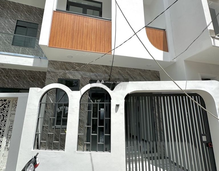 Nhà mới gần vòng xoay Nguyễn Công Bình -01