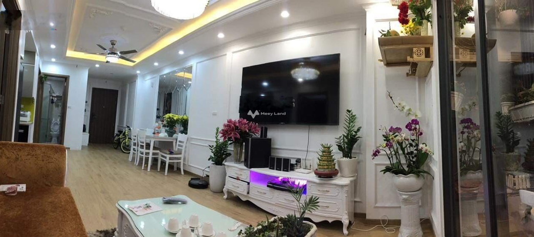 Tại Chu Huy Mân, Long Biên bán chung cư giá bán cạnh tranh từ 2.4 tỷ, trong căn hộ tổng quan gồm có 2 phòng ngủ, 2 WC còn chần chờ gì nữa