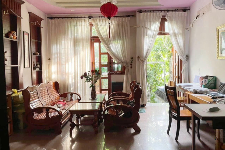 Ngôi nhà có tổng 5 PN, bán nhà ở diện tích gồm 120.9m2 bán ngay với giá giao động 12.49 tỷ vị trí thuận lợi ngay ở Phú Thạnh, Tân Phú-01