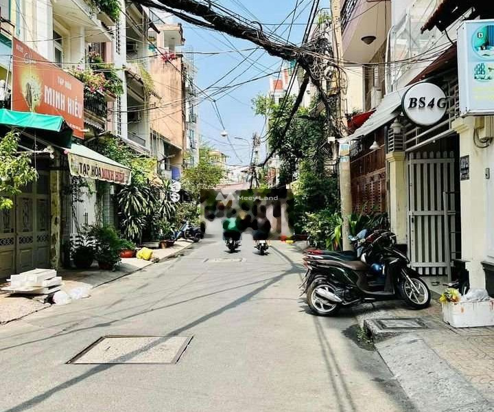 Vị trí đẹp tọa lạc ngay trên Lê Đình Cẩn, Bình Tân bán nhà bán ngay với giá chốt nhanh chỉ 2.2 tỷ ngôi nhà này có 3 phòng ngủ 4 WC-01