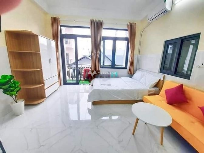 Cho thuê chung cư vị trí đẹp nằm ngay Phường 13, Tân Bình, tổng quan căn hộ này gồm có 1 phòng ngủ, 1 WC bãi đậu xe rộng-01