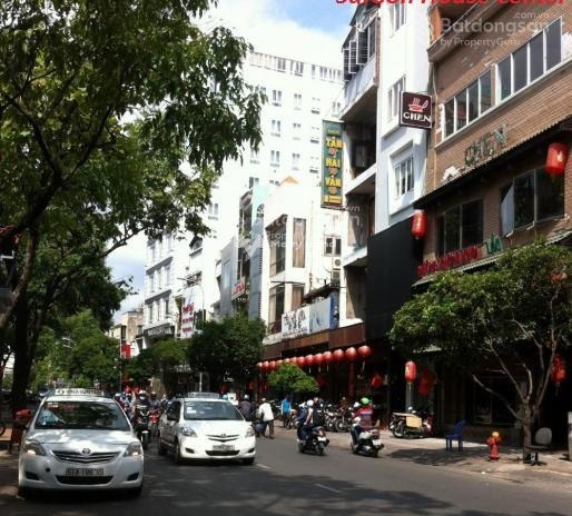 Bán nhà ở diện tích gồm 86m2 bán ngay với giá rẻ 62 tỷ mặt tiền nằm tại Nguyễn Trãi, Hồ Chí Minh, hướng Đông - Nam