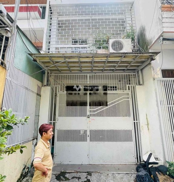 Diện tích gồm 60m2, cho thuê nhà ở vị trí đẹp nằm ở Bình Thạnh, Hồ Chí Minh, ngôi nhà có 2 PN, 2 WC dọn vào ở ngay-01
