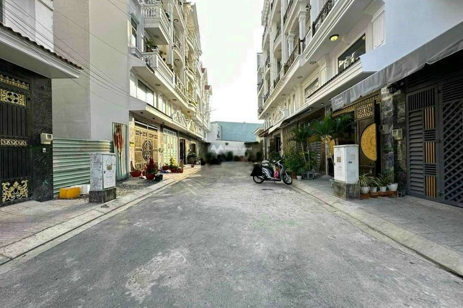 Hướng Tây, bán nhà diện tích gồm 56m2 vị trí ngay ở Trần Thị Hè, Hiệp Thành giá bán đề xuất chỉ 5.65 tỷ trong nhà này 4 phòng ngủ, 5 WC-01